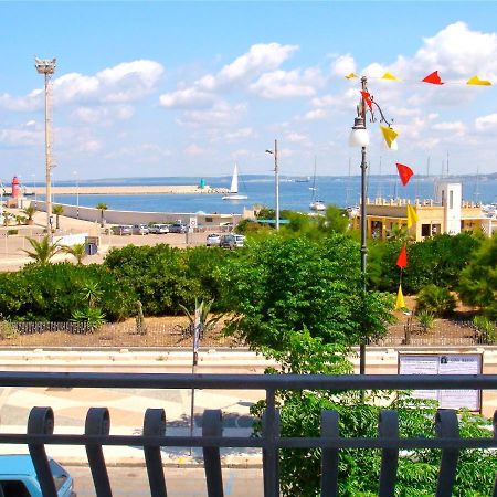 Beautiful Property In The Heart Of Gallipoli Exterior photo