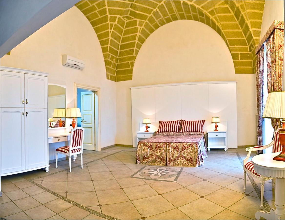 Beautiful Property In The Heart Of Gallipoli Exterior photo
